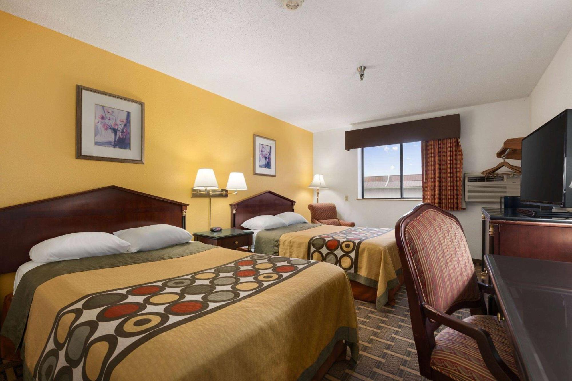 Hotel Brookville Inn